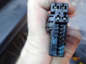 Rusted Connector old-corroded-connector | Andrew Hope